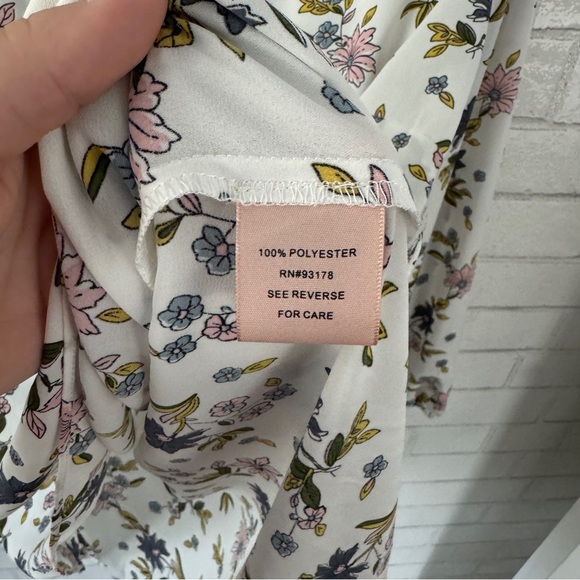 PHILOSOPHY Woman White Flowered Split Neck Blouse - Picture 8 of 9